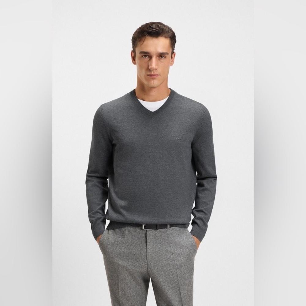 Hugo Boss Charcoal V-Neck Sweater merino wool size L